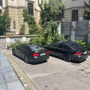 Near Center Апарт-отель