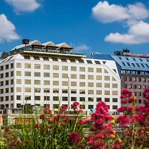 فندق Radisson Red Hotel,, فيينا
