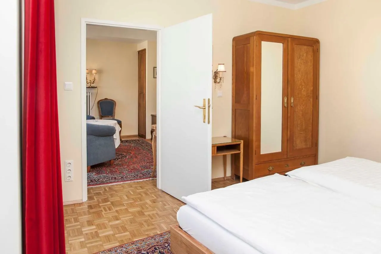 Pension Sacher - Apartments Am Stephansplatz Vienna 2*,