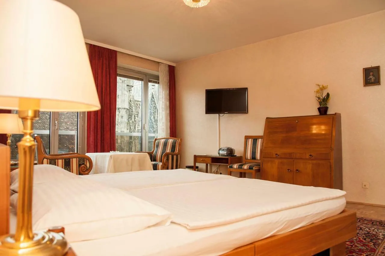 Pension Sacher - Apartments Am Stephansplatz Vienna 2*,
