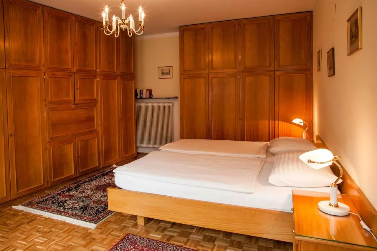 Pension Sacher - Apartments Am Stephansplatz Vienna Austria